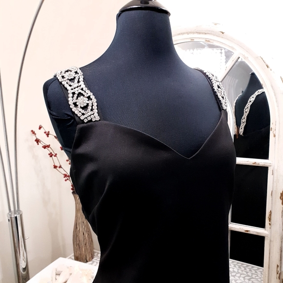 🍒NWT🍒 TED BAKER EMBELLISHED STRAPS MIDI DRESS - Picture 3 of 7